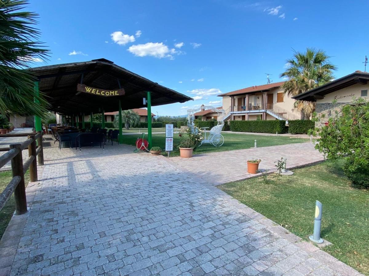 Agriturismo Cannavota フォッローニカ エクステリア 写真