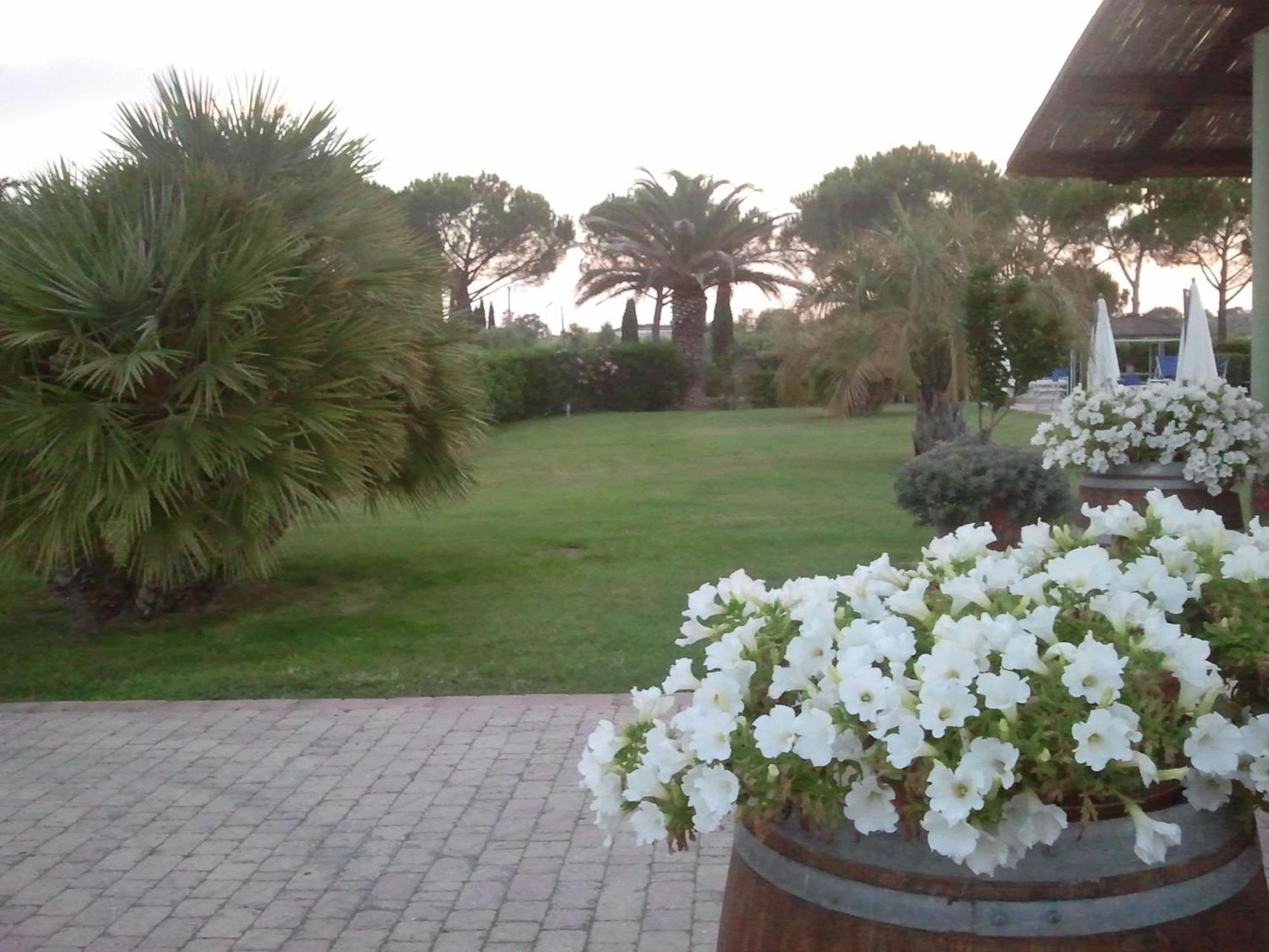 Agriturismo Cannavota フォッローニカ エクステリア 写真