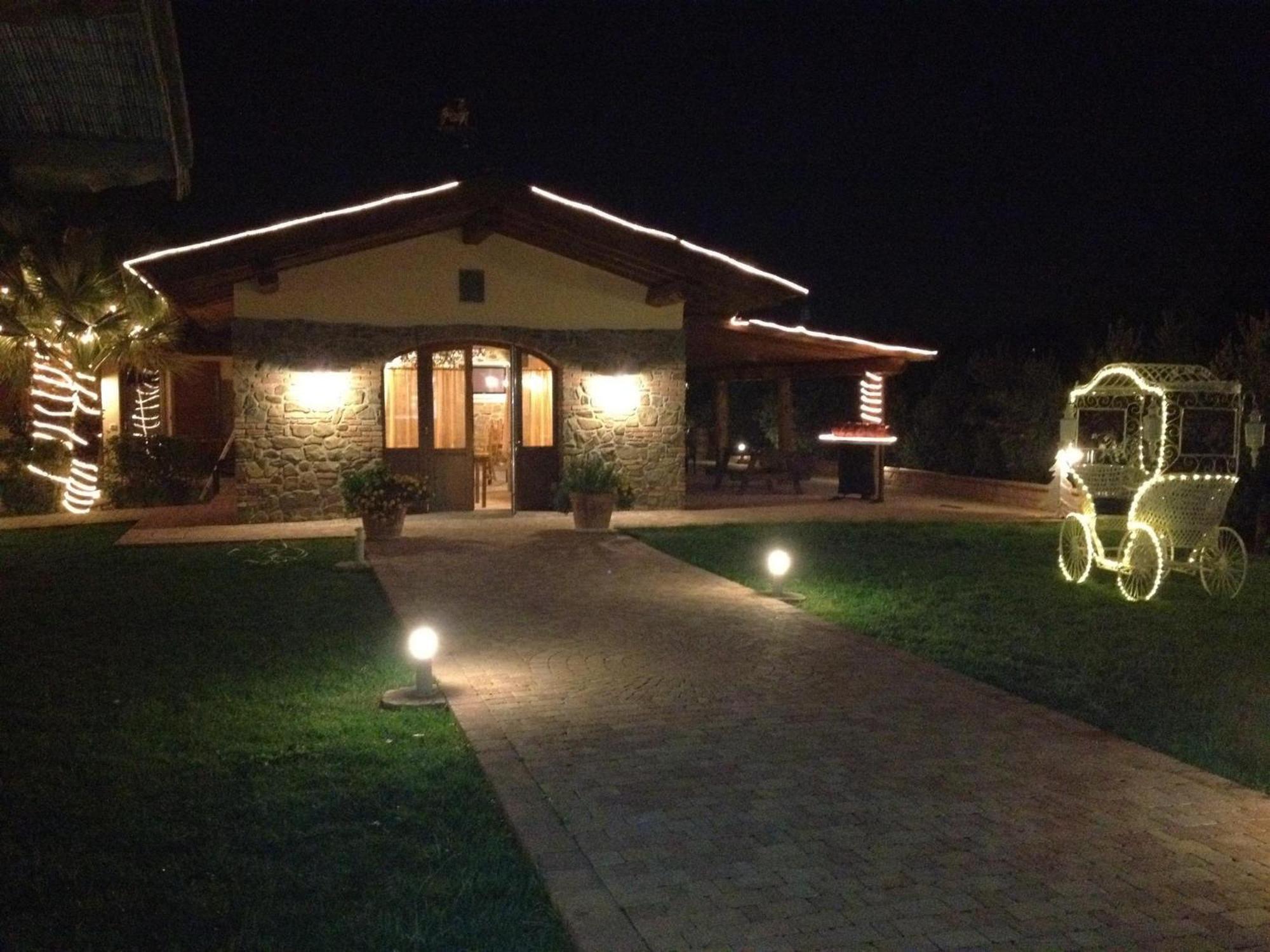Agriturismo Cannavota フォッローニカ エクステリア 写真
