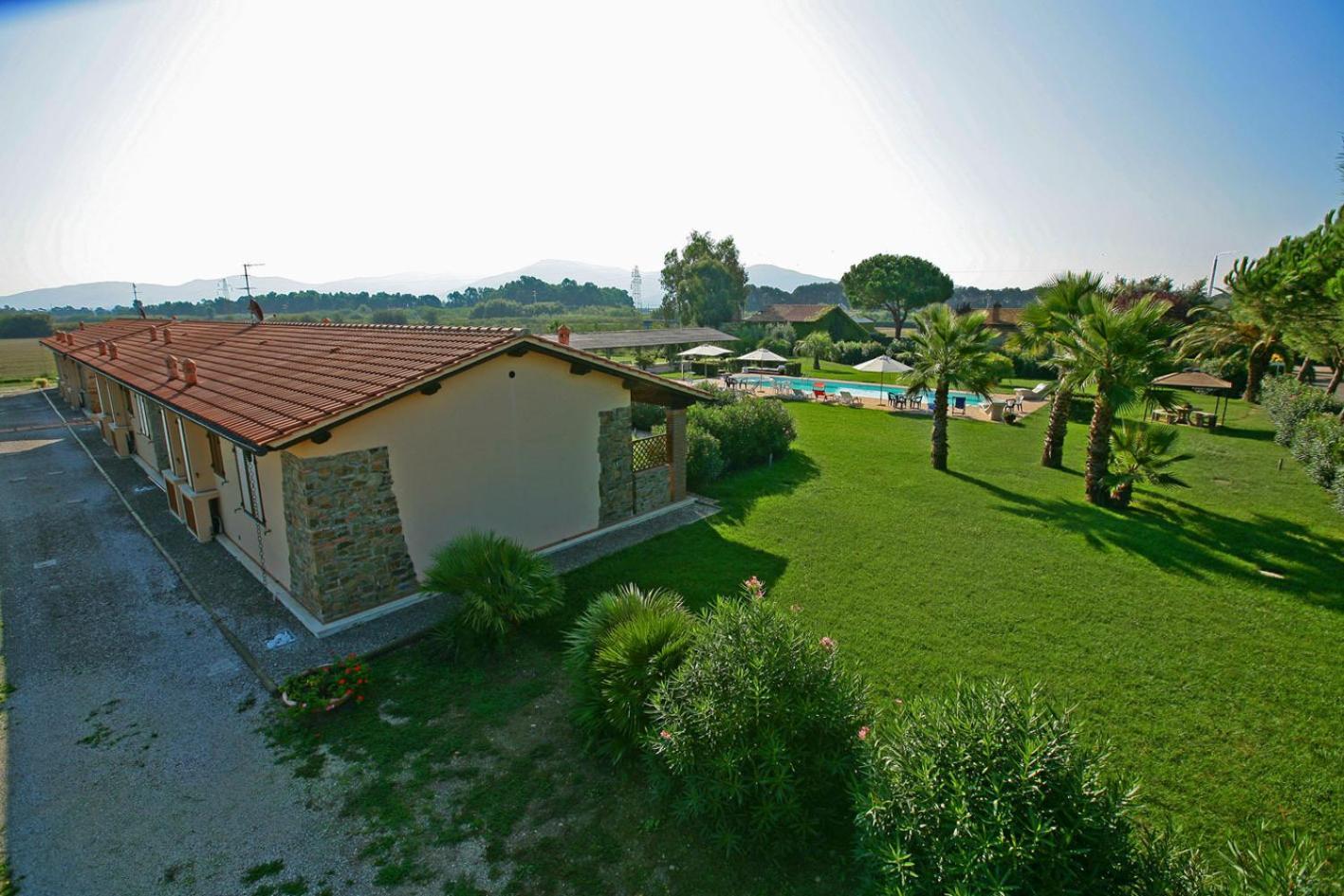 Agriturismo Cannavota フォッローニカ エクステリア 写真