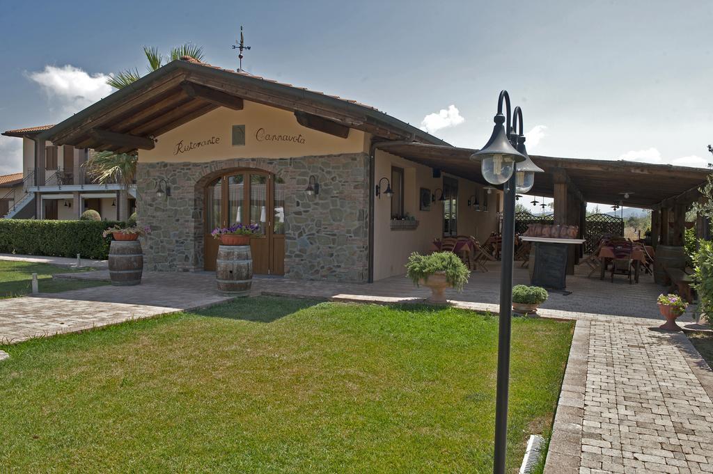 Agriturismo Cannavota フォッローニカ エクステリア 写真