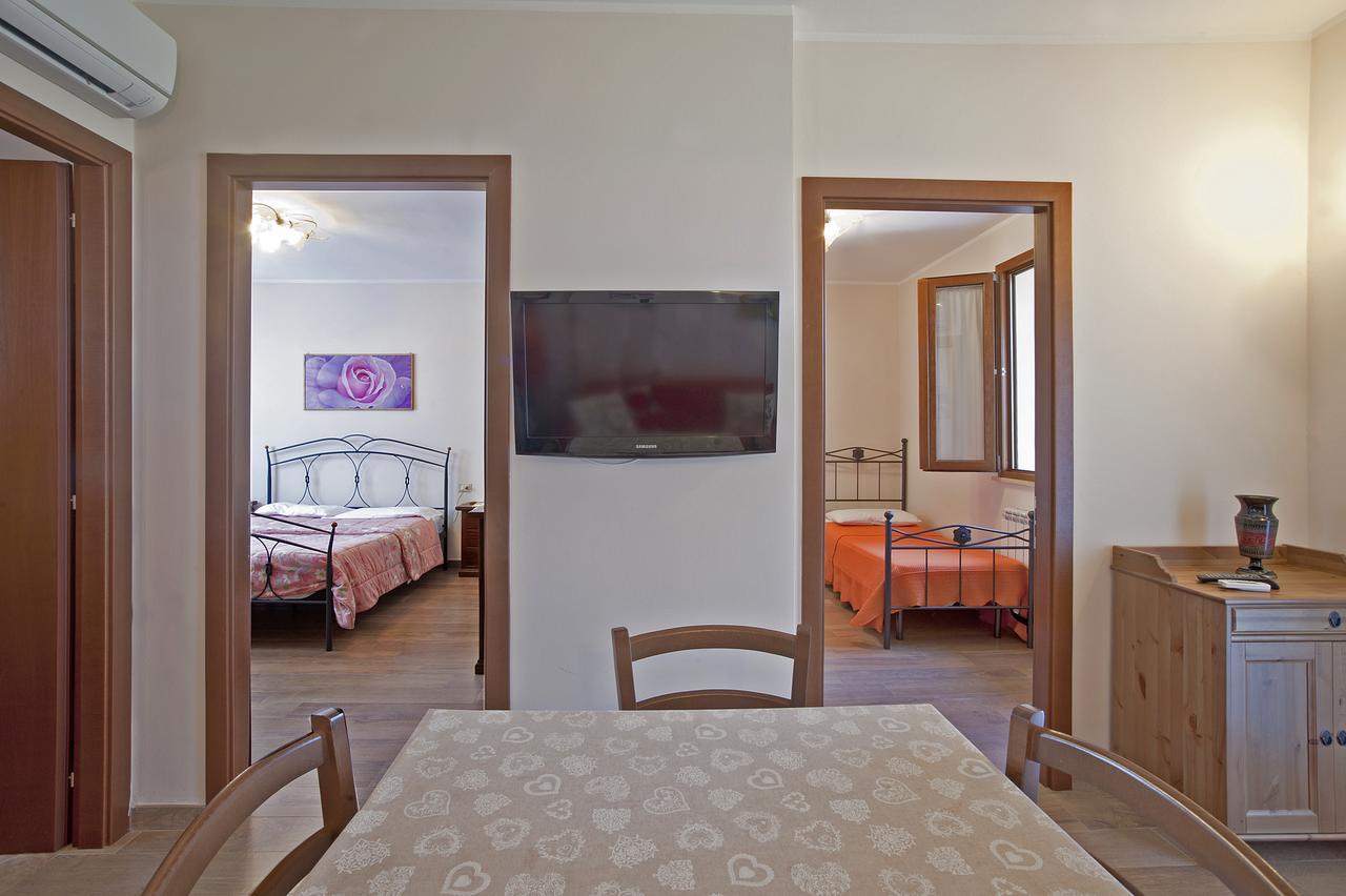 Agriturismo Cannavota フォッローニカ エクステリア 写真